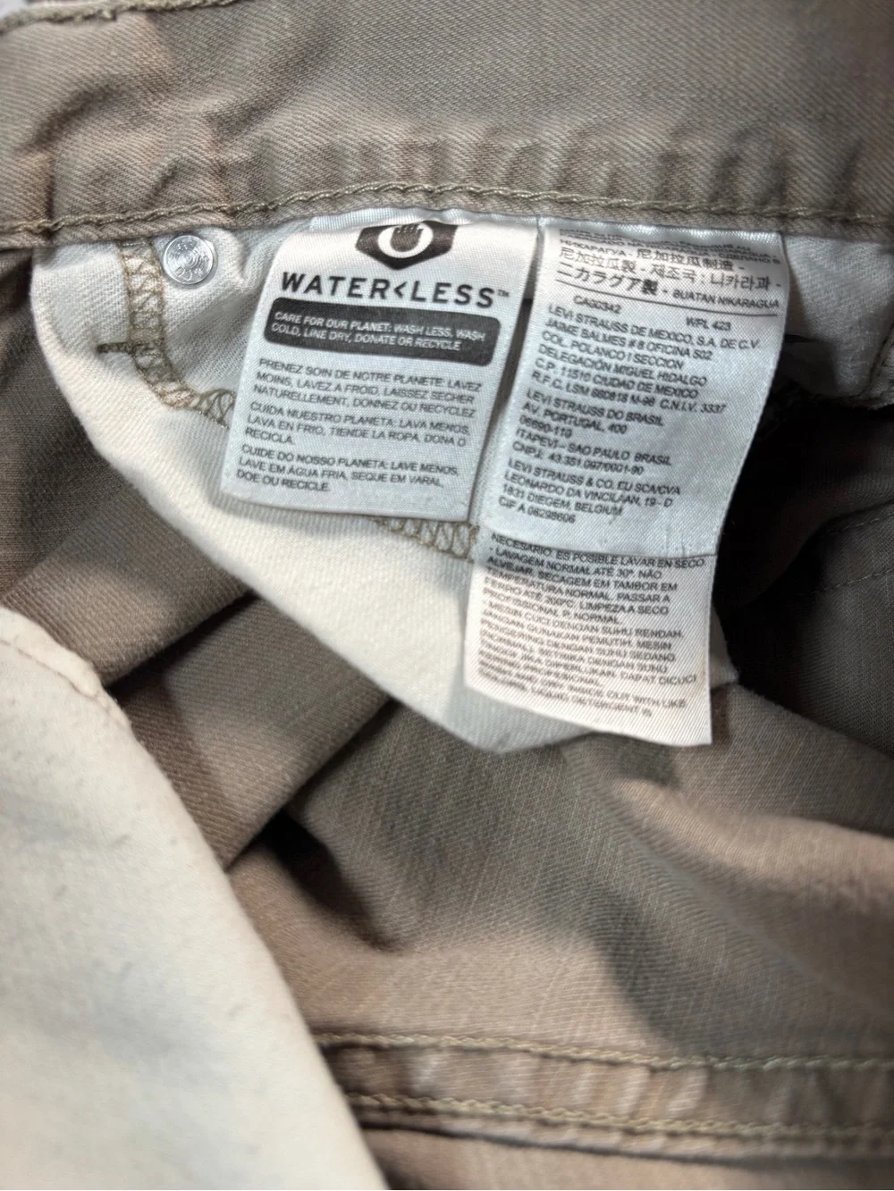 Levi's Men's Khaki Straight-Leg Chinos